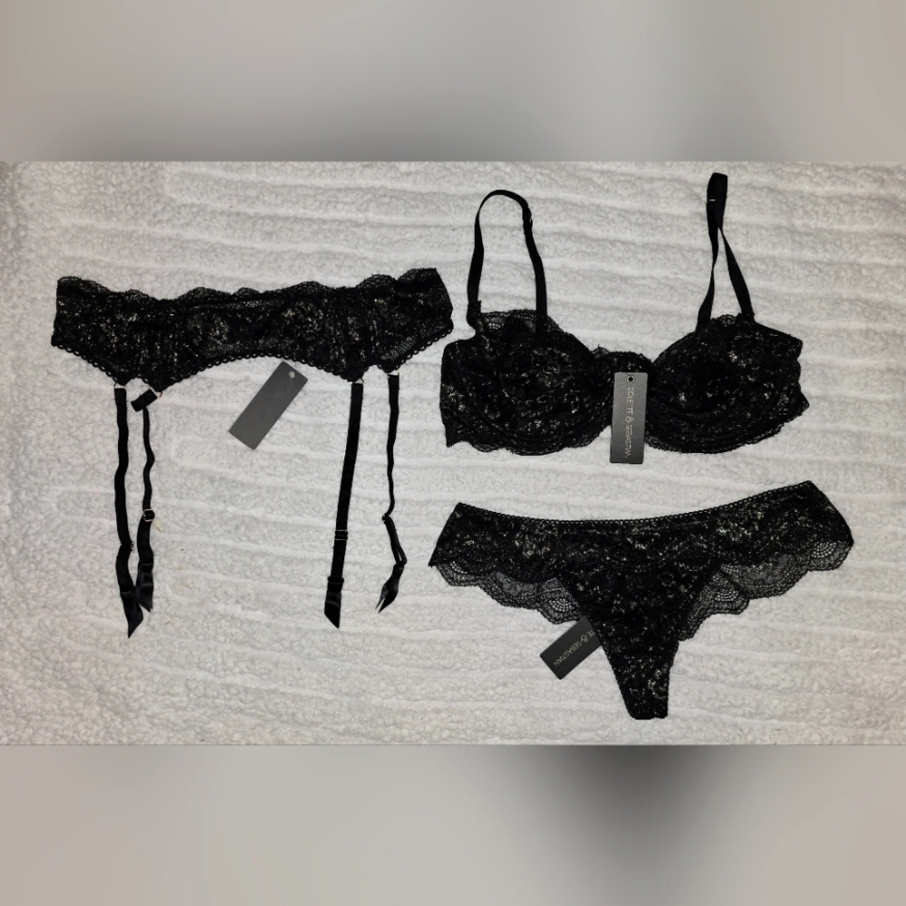 Colette & Sebastian lingerie Set